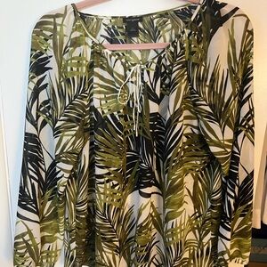 Ann Taylor long sleeve blouse size M
